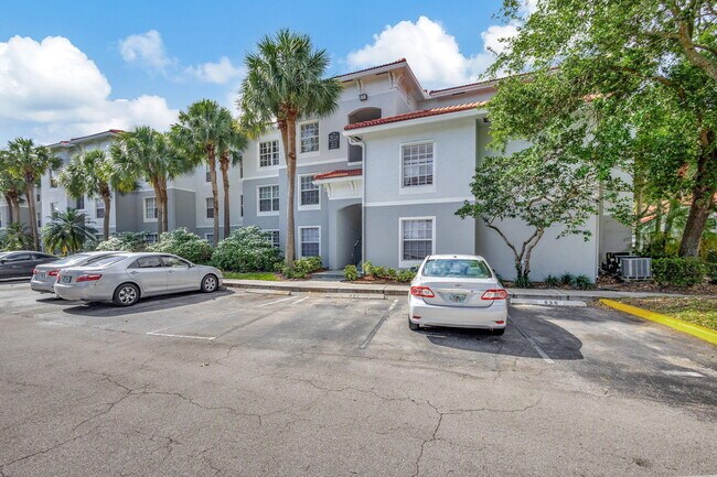 Primary Photo - 5016 Lantana Rd
