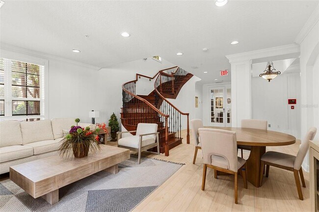 Building Photo - 111 S Sherrill St