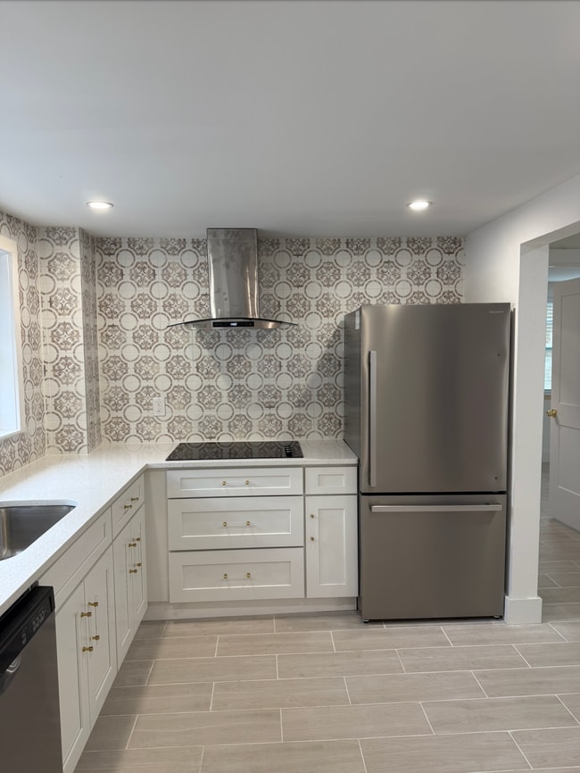 Building Photo - 1633 San Marco Blvd