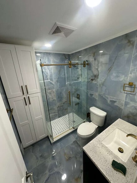 Building Photo - 109-19 Ditmars Blvd