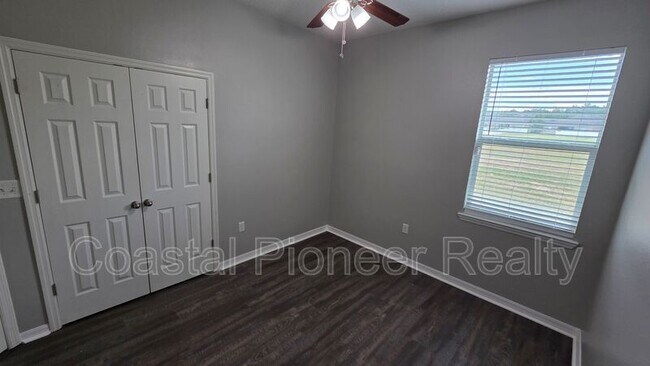 Building Photo - 30953 Water Lily Dr