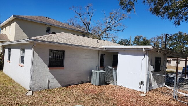Building Photo - Cozy 3 bedroom/2 bath home - NO HOA