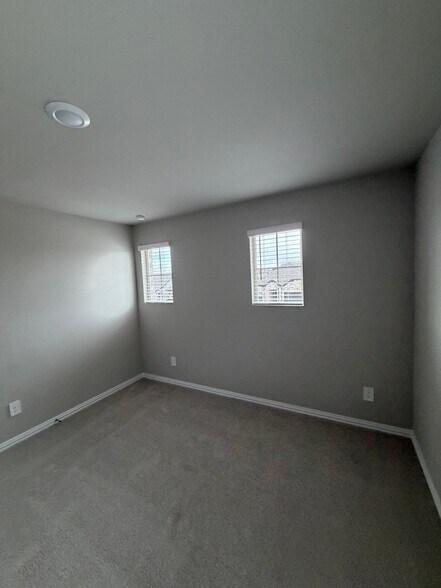 Building Photo - 3419 Copperwood Dr