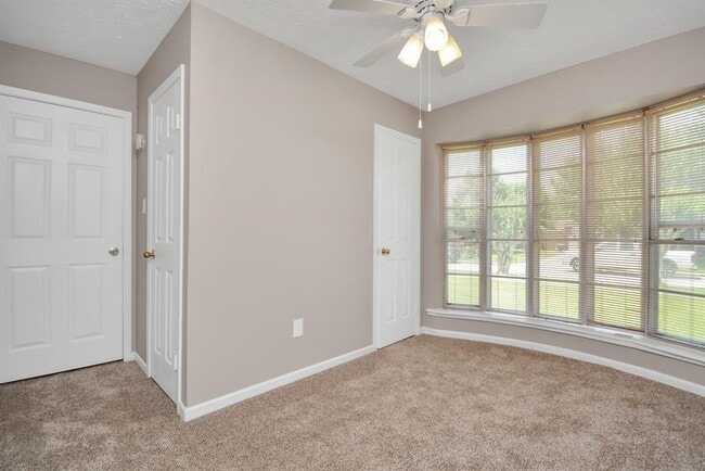 Building Photo - 12207 Flushing Meadows Dr