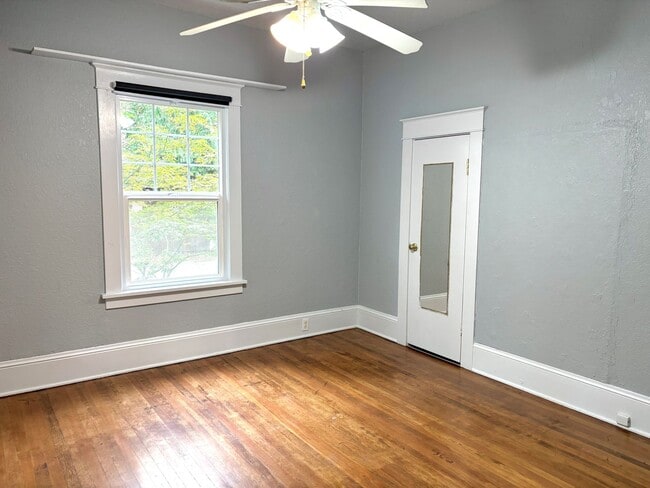 Building Photo - Spacious Pleasant Valley Home with Fenced Back Yard, Detached Garage, Large Basement, W/S/G inclu...