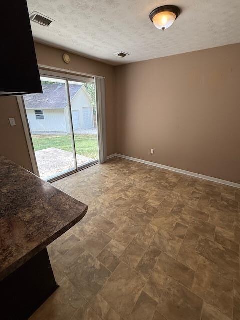 Building Photo - 1601 Salmon Dr