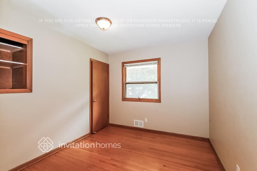 Building Photo - 2743 Farrington St