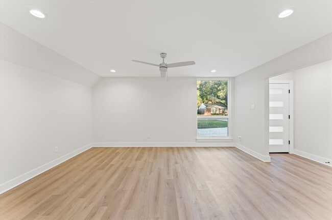 Building Photo - 10607 Overbrook Ln