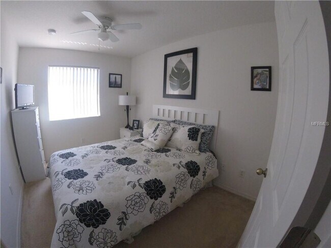 Building Photo - 1146 S Beach Cir