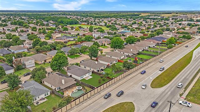 Building Photo - 1618 Pin Oak Trail