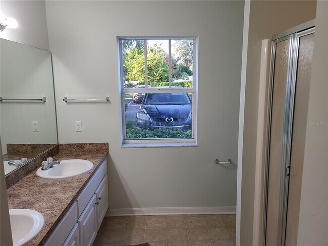 Building Photo - 6750 Moonglow Dr