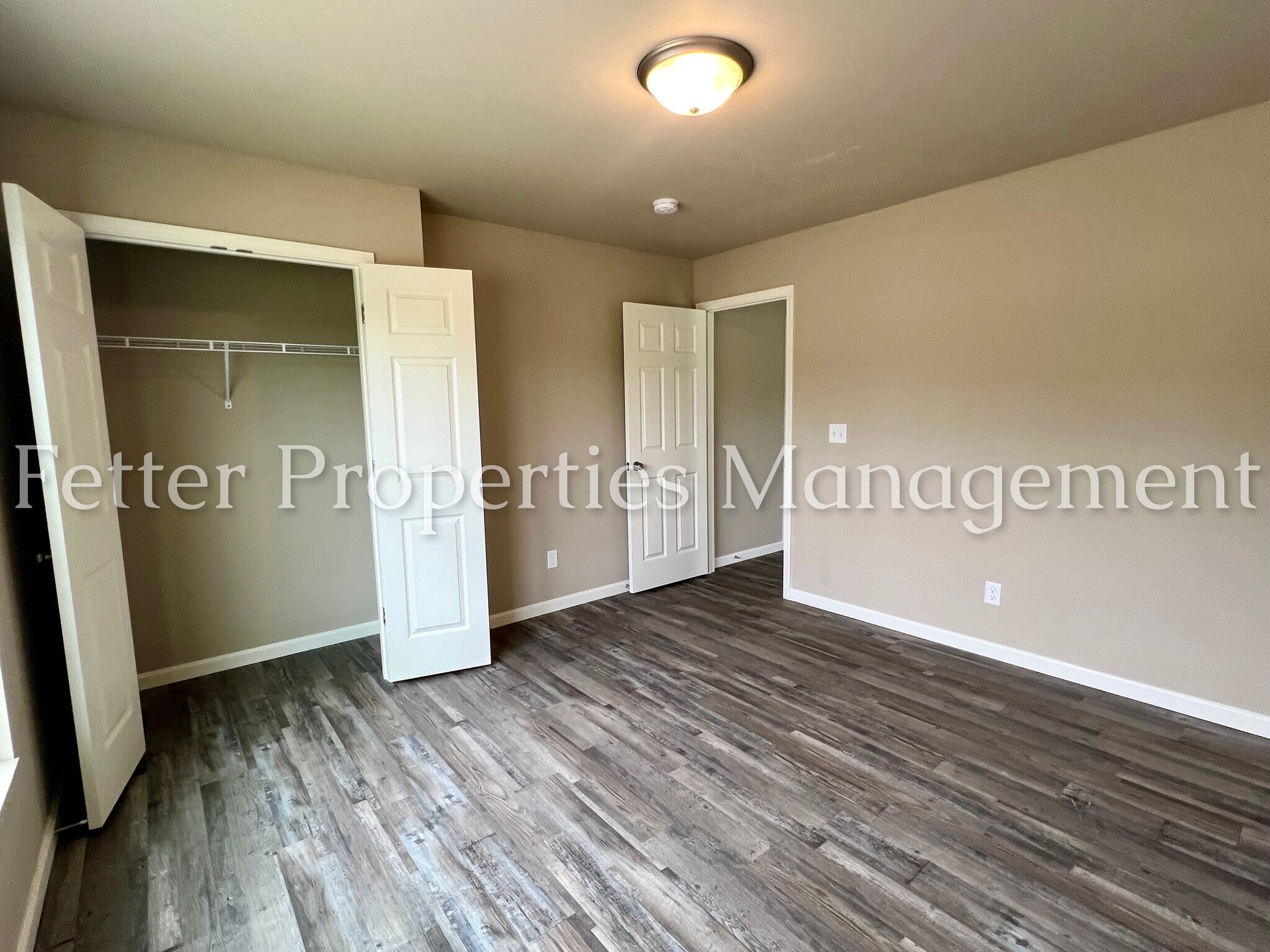 Building Photo - 5284 Canyon Cir