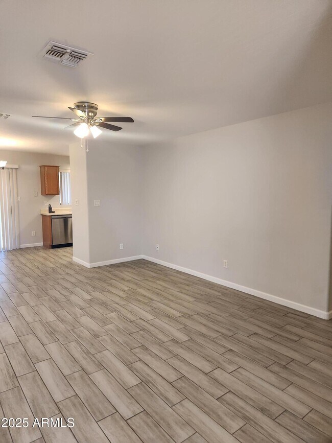 Building Photo - 15273 N Gil Balcome Ct