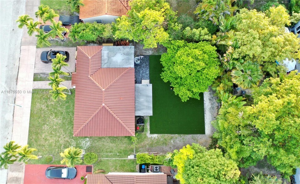 Building Photo - 7 Montilla Ave
