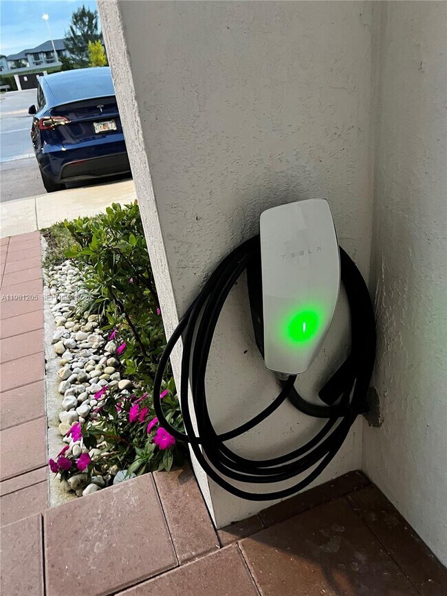 Building Photo - 3328 W 114th Terrace