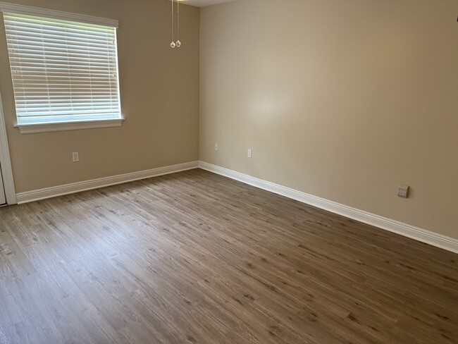 Building Photo - 17340 Vutera Dr