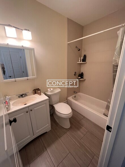 Building Photo - 29 Commonwealth Ter