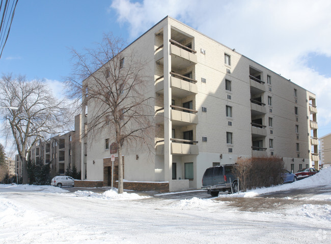 Building Photo - Highland Tower Apartments