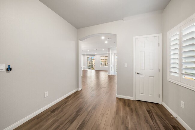 Building Photo - Modern upgrades, Tesla solar, and versatil...