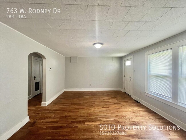 Building Photo - 763 W Rodney Dr