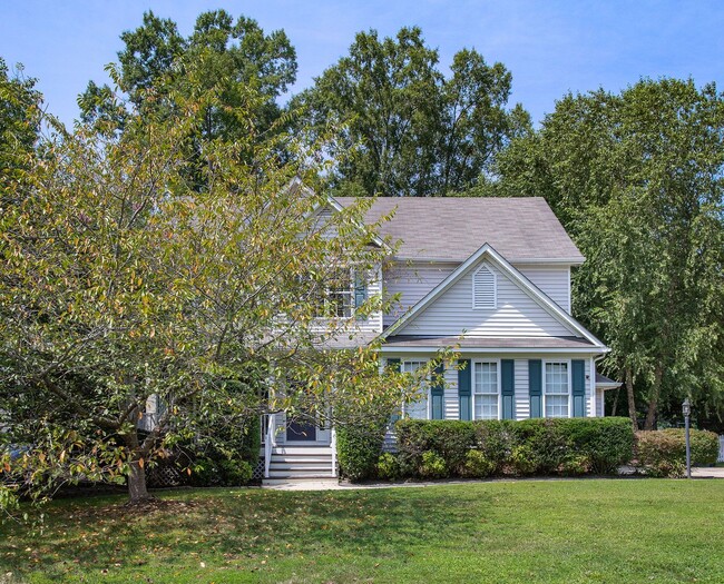 Building Photo - FABULOUS 5 BEDROOM RENOVATED HOME IN HAMPTON PARK