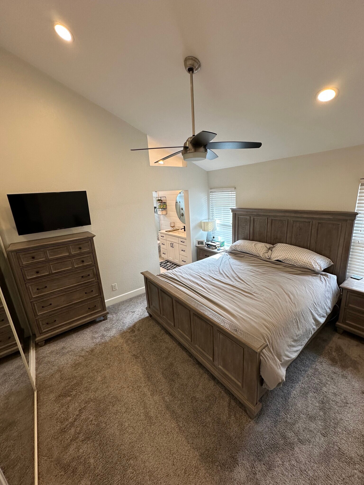 Building Photo - 12411 Silkleaf Ave