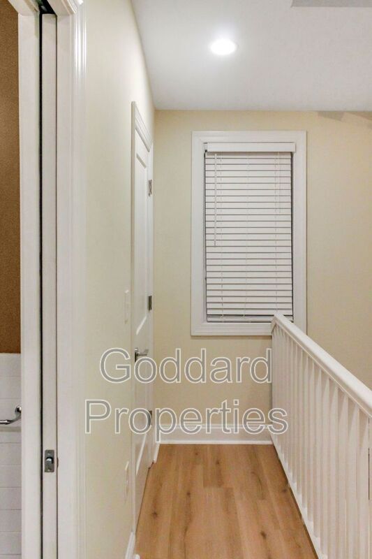 Building Photo - 907 Stiles St