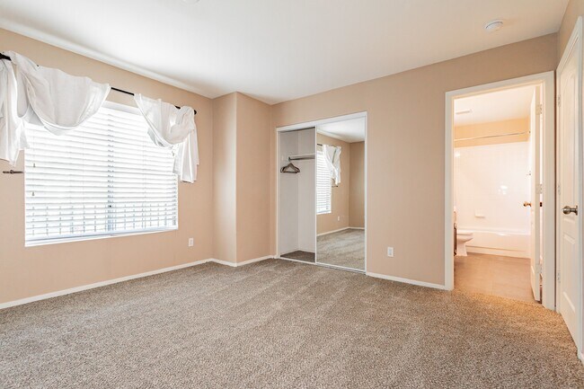 Guest room 2. - 8600 Mirada del Sol Dr