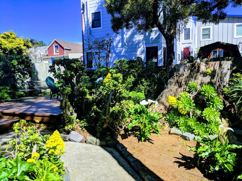 Backyard - 1224 45th Ave