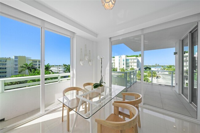 Building Photo - 1150 102nd St