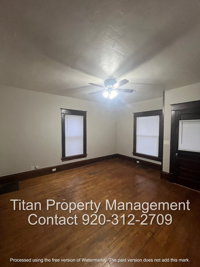 Building Photo - 714 Central St