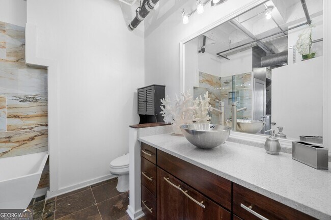 Building Photo - 878 Peachtree St NE