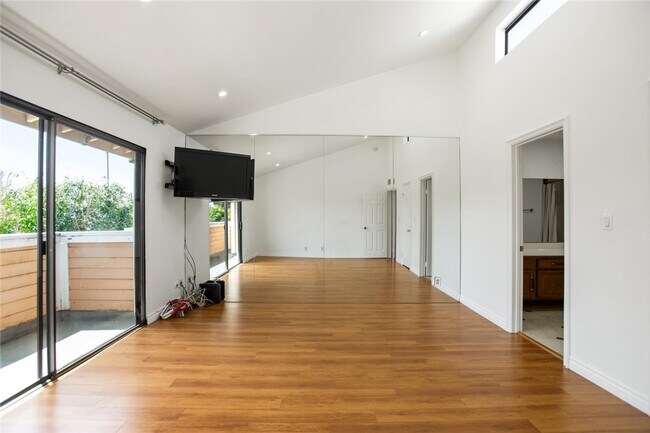 Building Photo - 5340 Wilkinson Ave