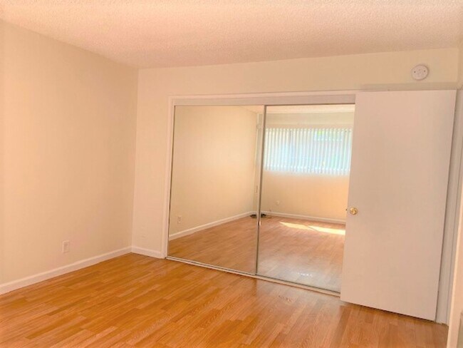 Building Photo - Charming 1-Bedroom Apartment Located in Va...