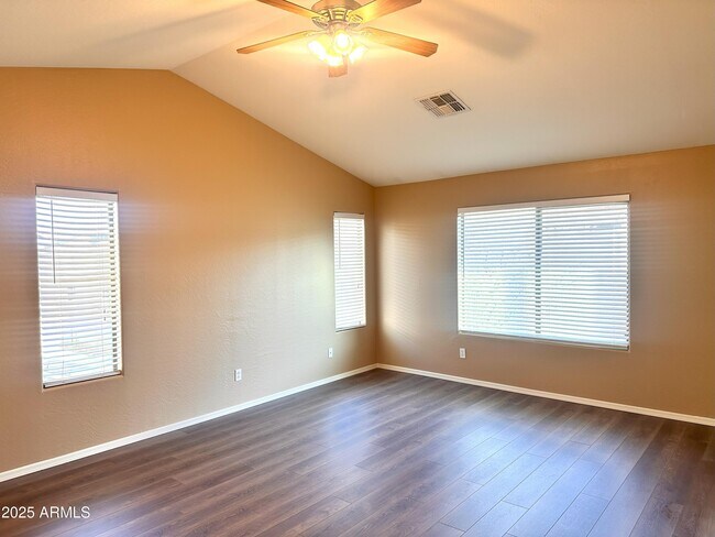 Building Photo - 3854 E Battala Ave