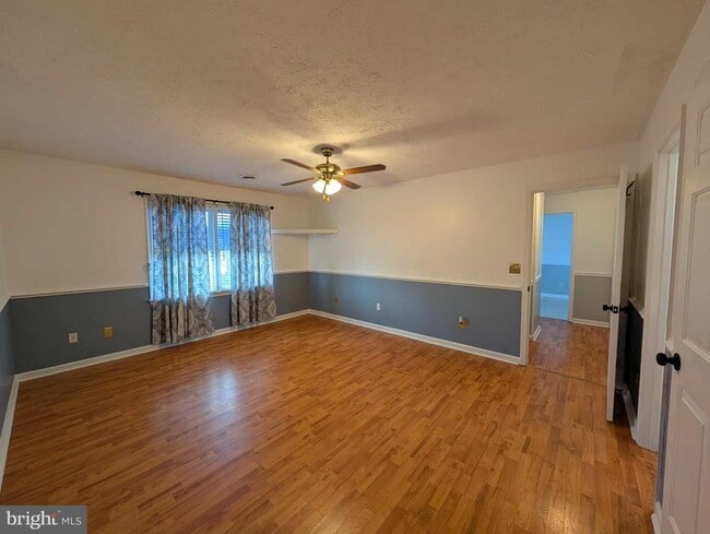 Building Photo - 6810 Crescent Ridge Ct