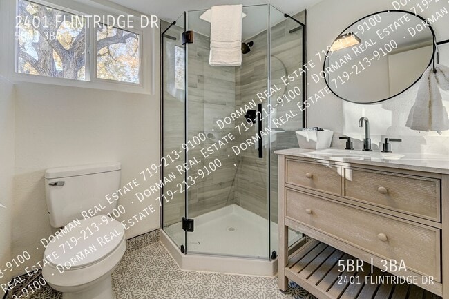 Building Photo - 2401 Flintridge Dr