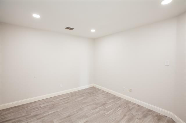 Building Photo - 9900 Presthope Dr