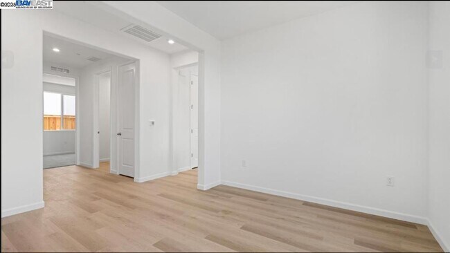 Building Photo - 3000 Red Canard Wy