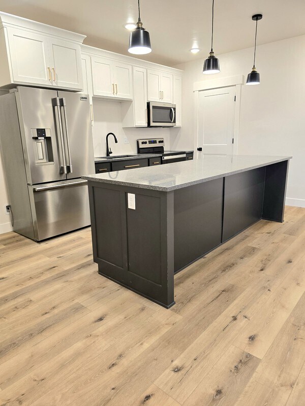 Building Photo - 779 S 450 E
