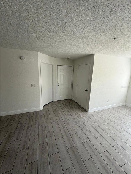 Building Photo - 2206 Antigua Pl