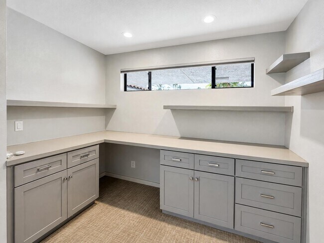 Building Photo - 4 Saturn Cir