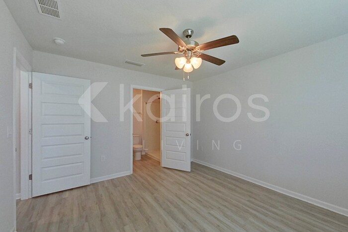 Building Photo - 108 Swallowtail Ln