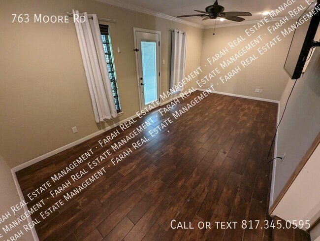 Building Photo - 763 Moore Rd