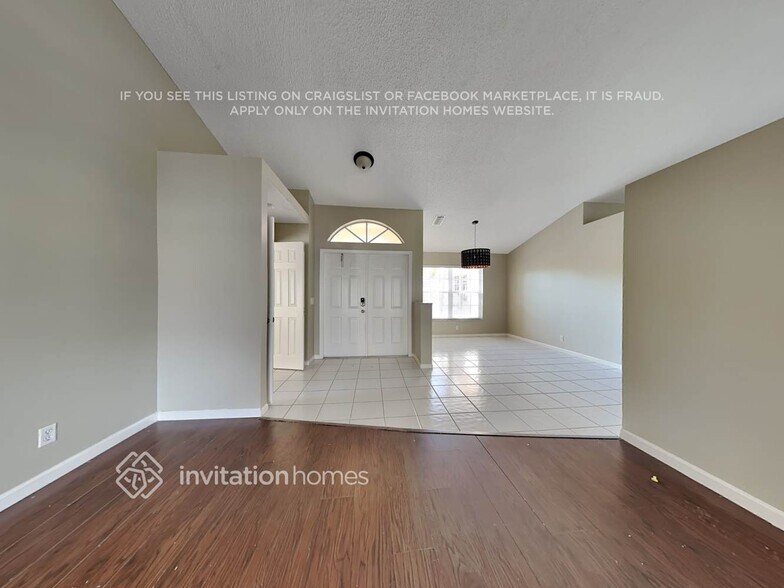 Building Photo - 9212 Renoir Ct