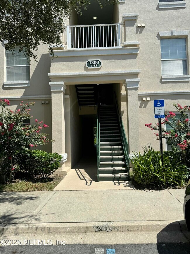 Building Photo - 8601 Beach Blvd