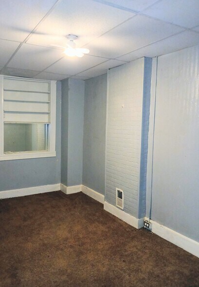 Building Photo - 3130 Stafford St