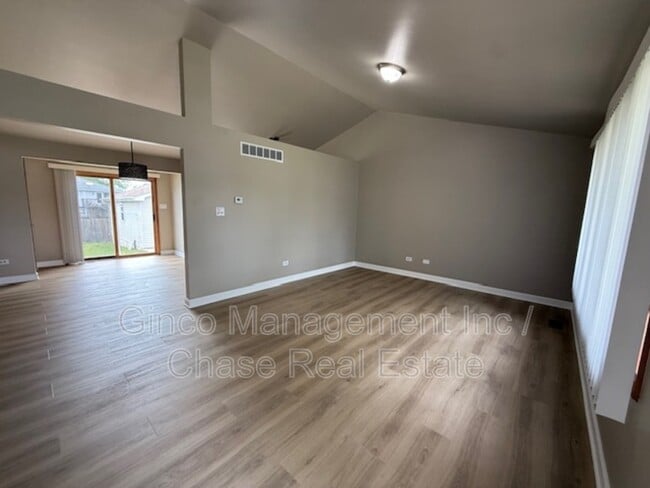 Building Photo - 2505 La Brecque Dr