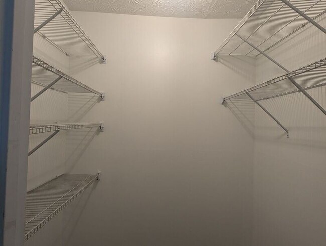 Building Photo - 101 Warm Springs Cir