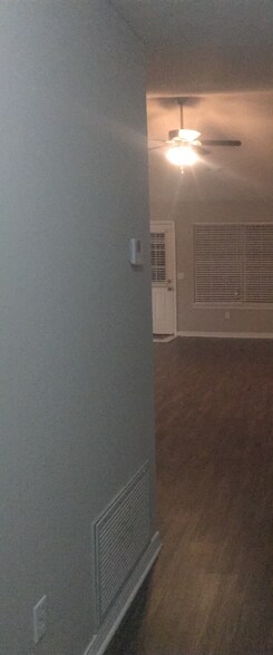 Building Photo - 4238 Castille Ave